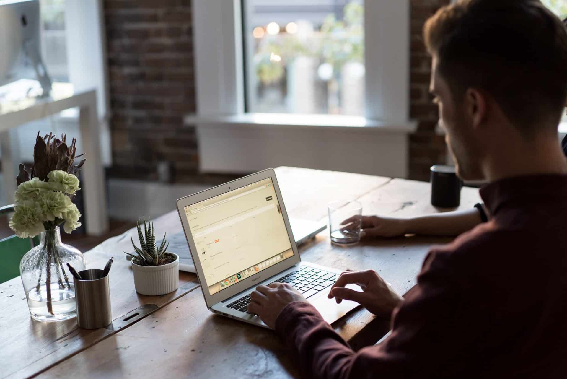 How To Smartly Find Great Topic Ideas For Your Content